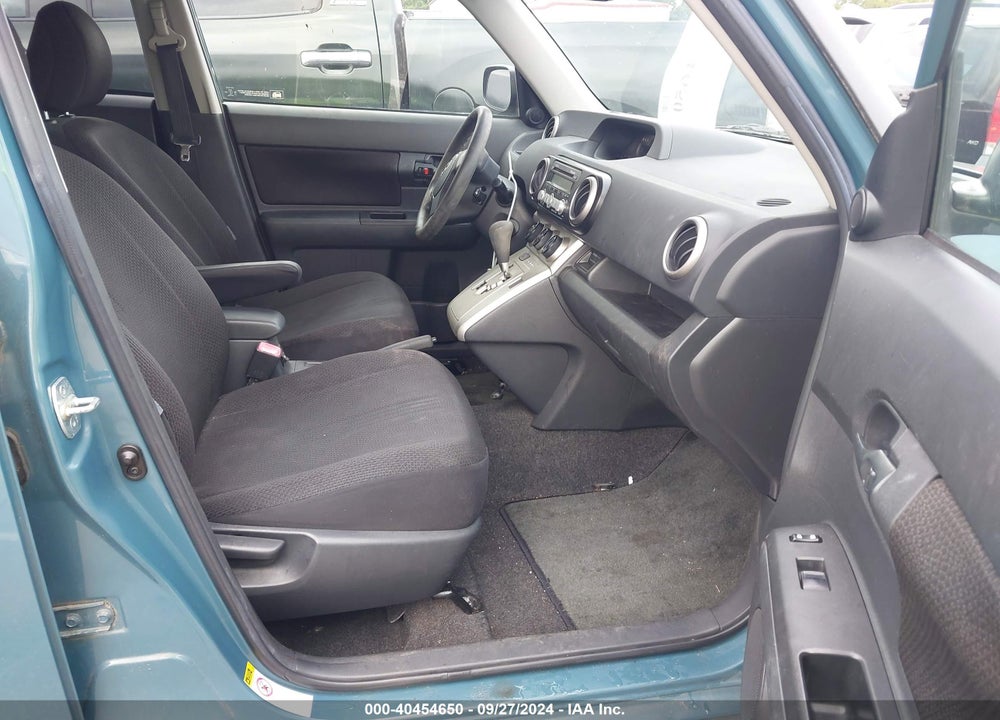 2008 SCION XB VIN: JTLKE50E381050758