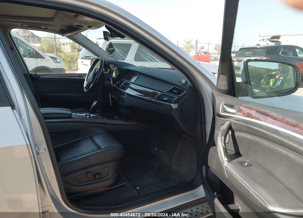2009 BMW X5 XDRIVE30I VIN: 5UXFE43539L268738