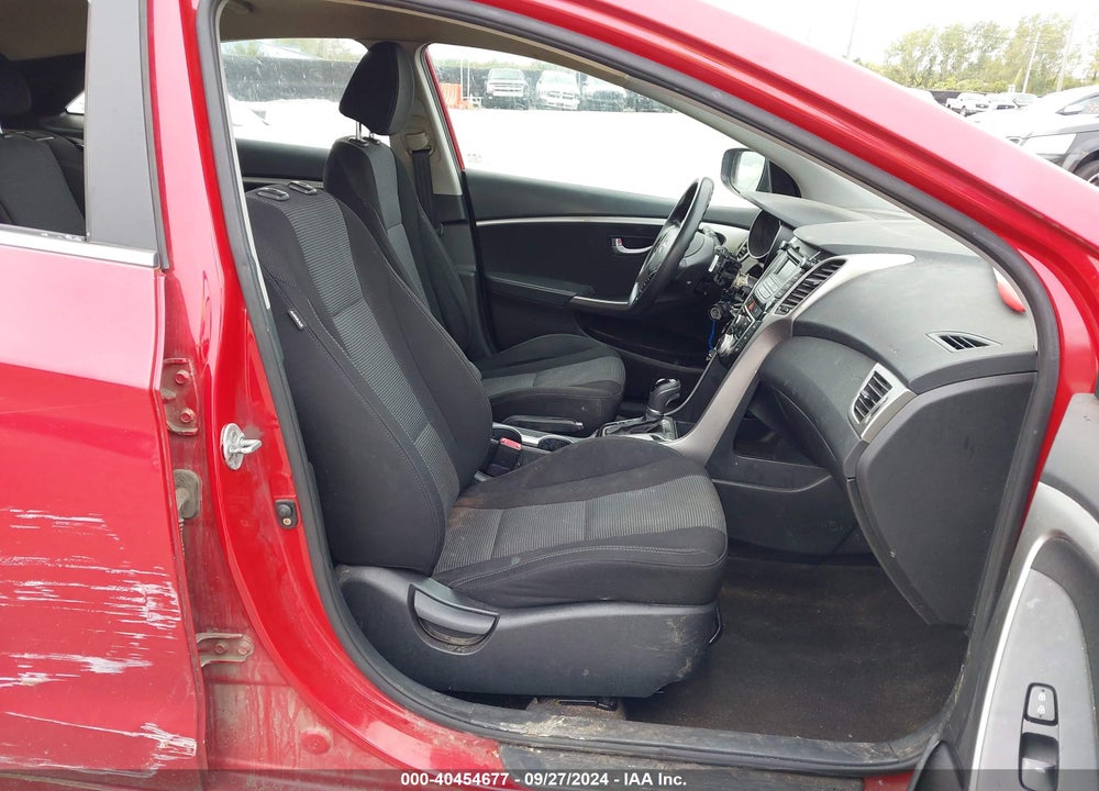2013 HYUNDAI ELANTRA GT VIN: KMHD35LE4DU137224
