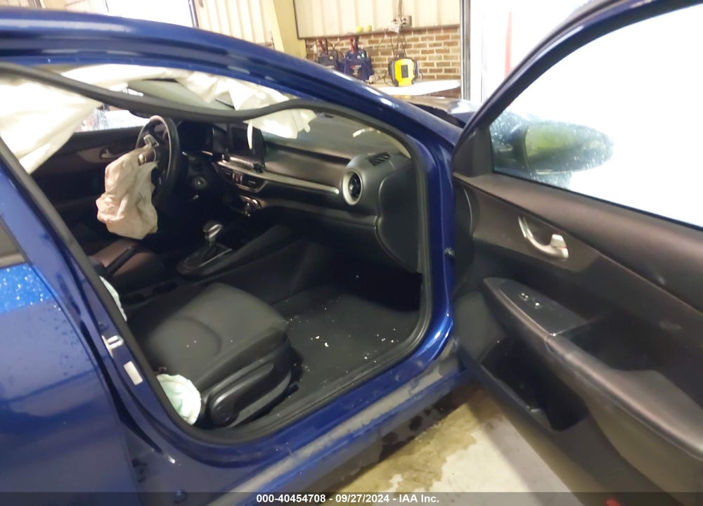 2019 KIA FORTE LXS VIN: 3KPF24AD5KE049959