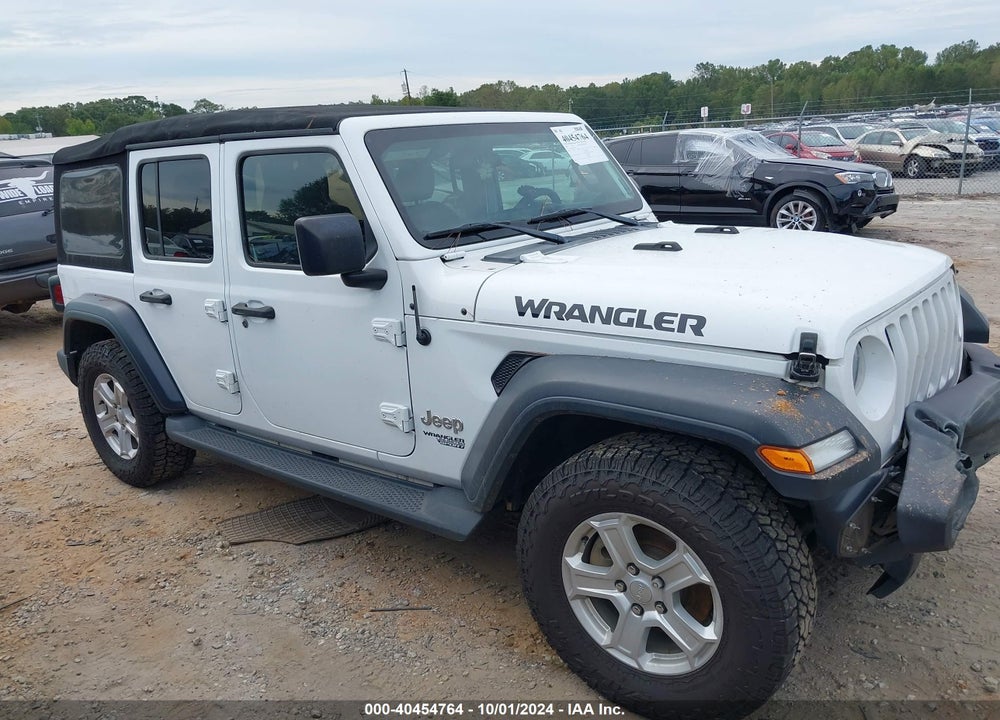 2018 JEEP WRANGLER UNLIMITED SPORT S 4X4 VIN: 1C4HJXDG3JW157827
