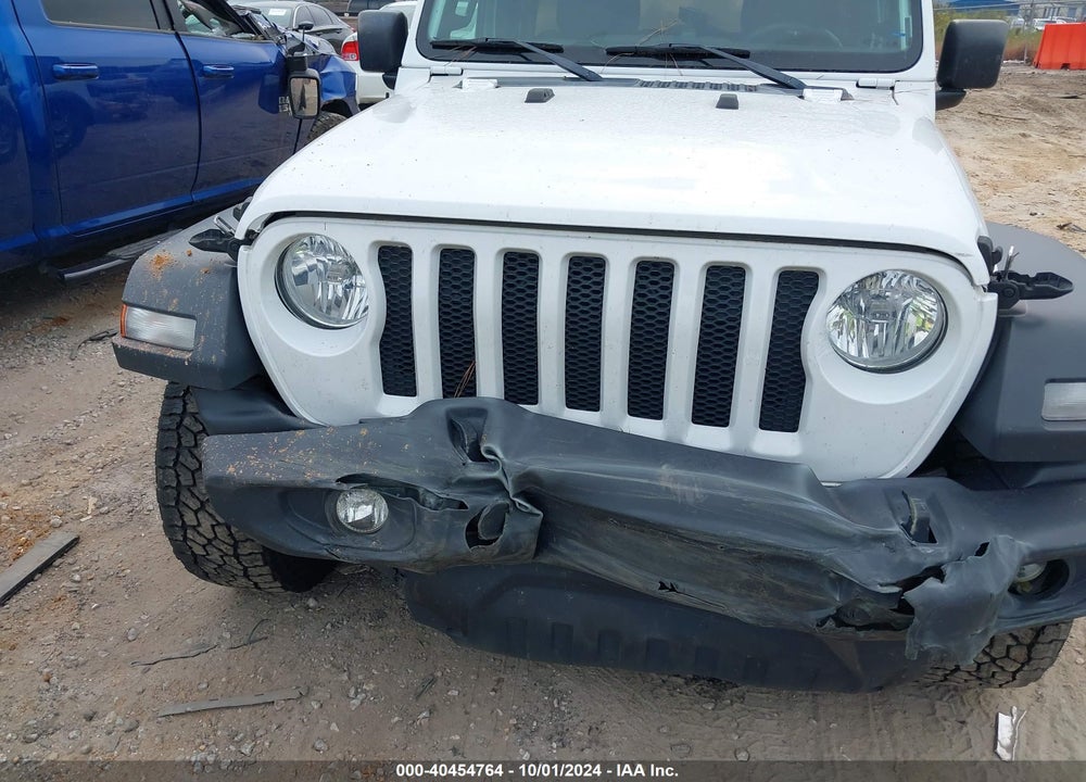 2018 JEEP WRANGLER UNLIMITED SPORT S 4X4 VIN: 1C4HJXDG3JW157827