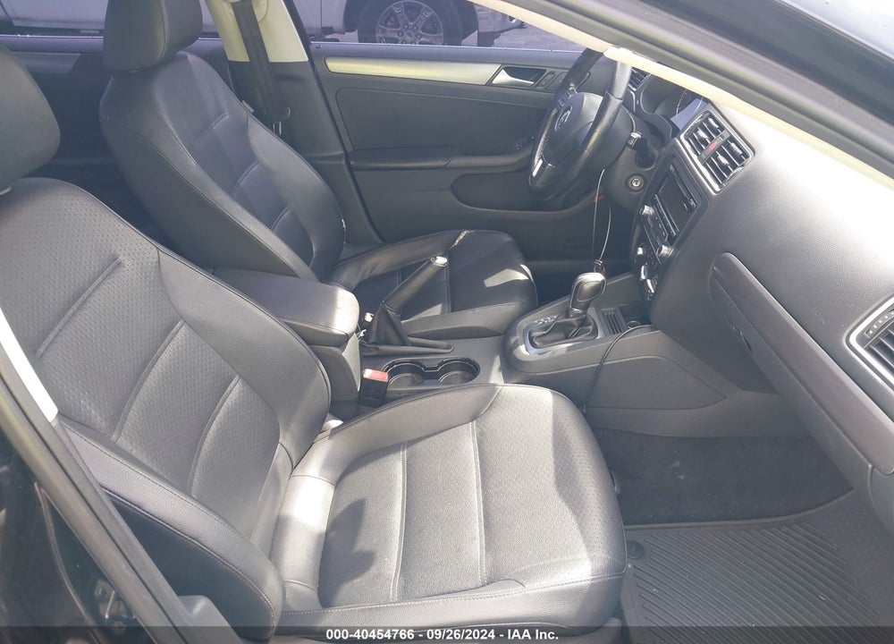 2014 VOLKSWAGEN JETTA 2.0L TDI VIN: 3VWLL7AJ3EM230699