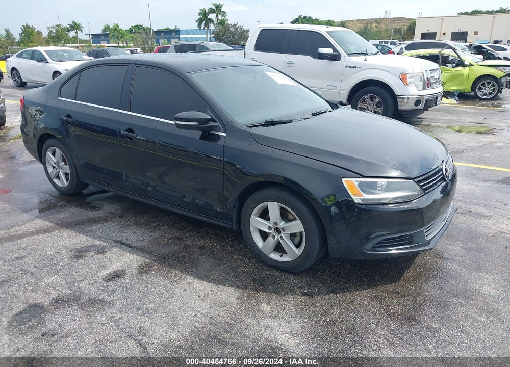 2014 VOLKSWAGEN JETTA 2.0L TDI VIN: 3VWLL7AJ3EM230699