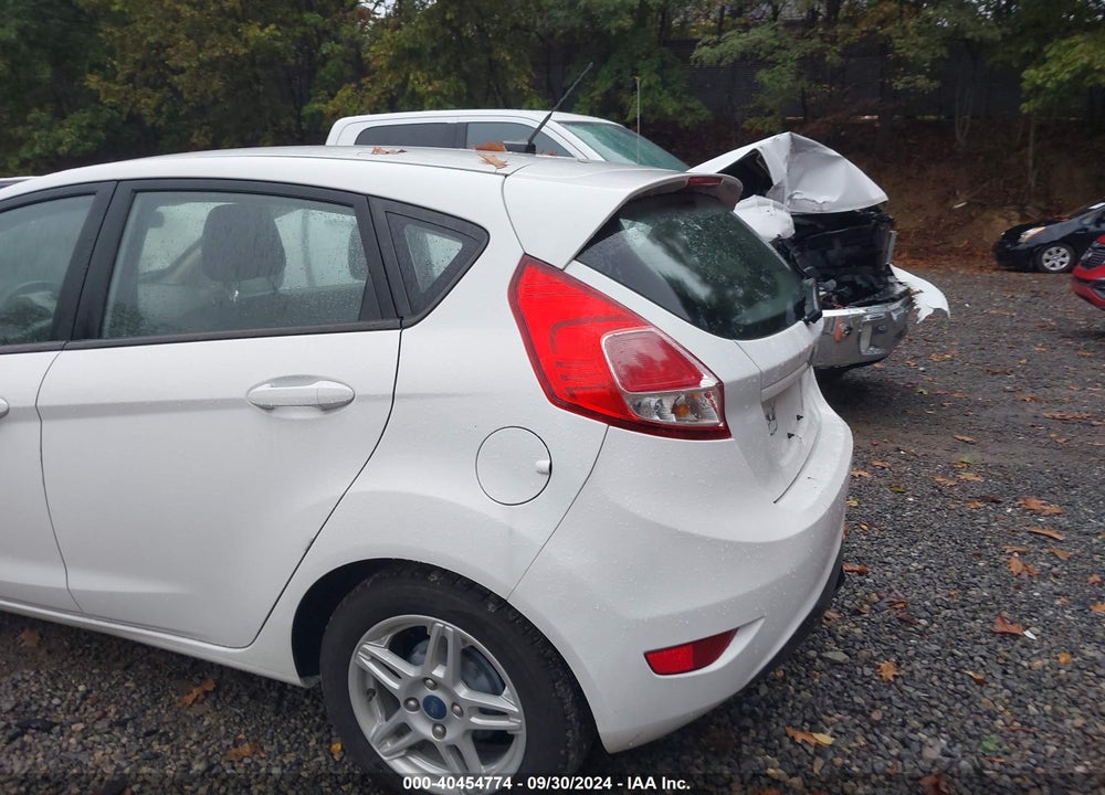 2019 FORD FIESTA SE VIN: 3FADP4EJ6KM118629