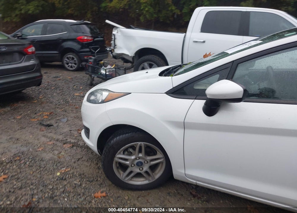 2019 FORD FIESTA SE VIN: 3FADP4EJ6KM118629