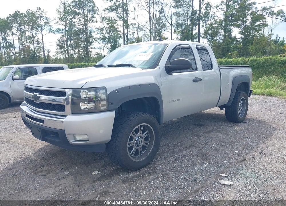 2010 CHEVROLET SILVERADO 1500 LT VIN: 1GCSKSE39AZ157525