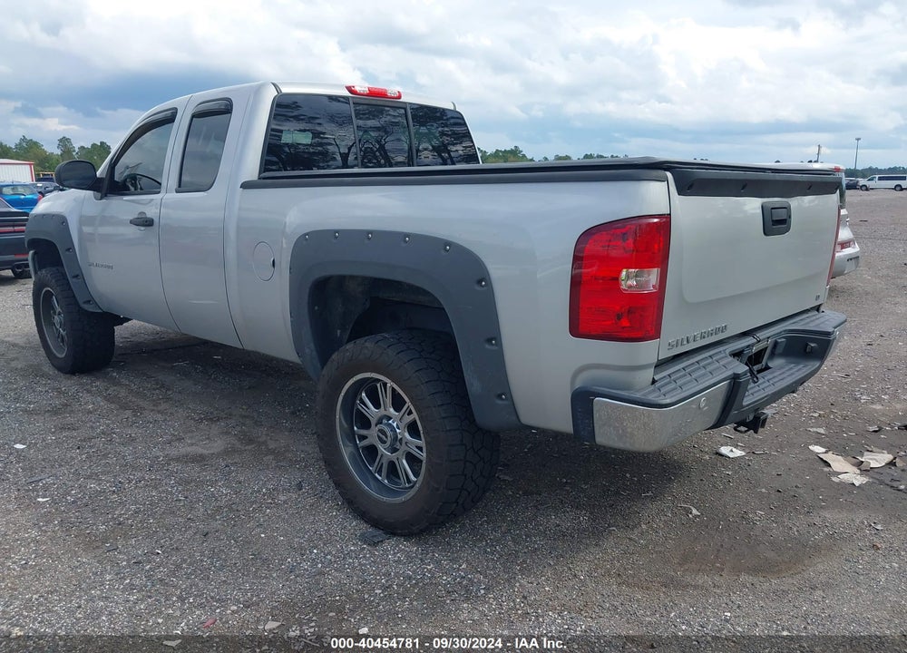 2010 CHEVROLET SILVERADO 1500 LT VIN: 1GCSKSE39AZ157525