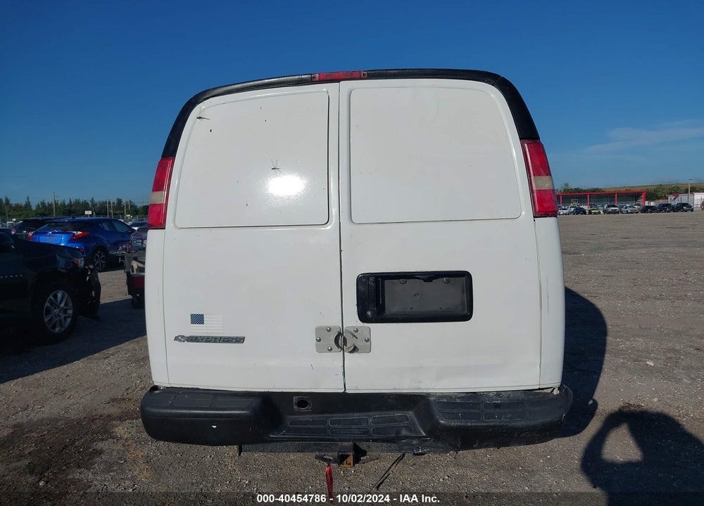 2009 CHEVROLET EXPRESS 2500 WORK VAN VIN: 1GCGG25C891136294
