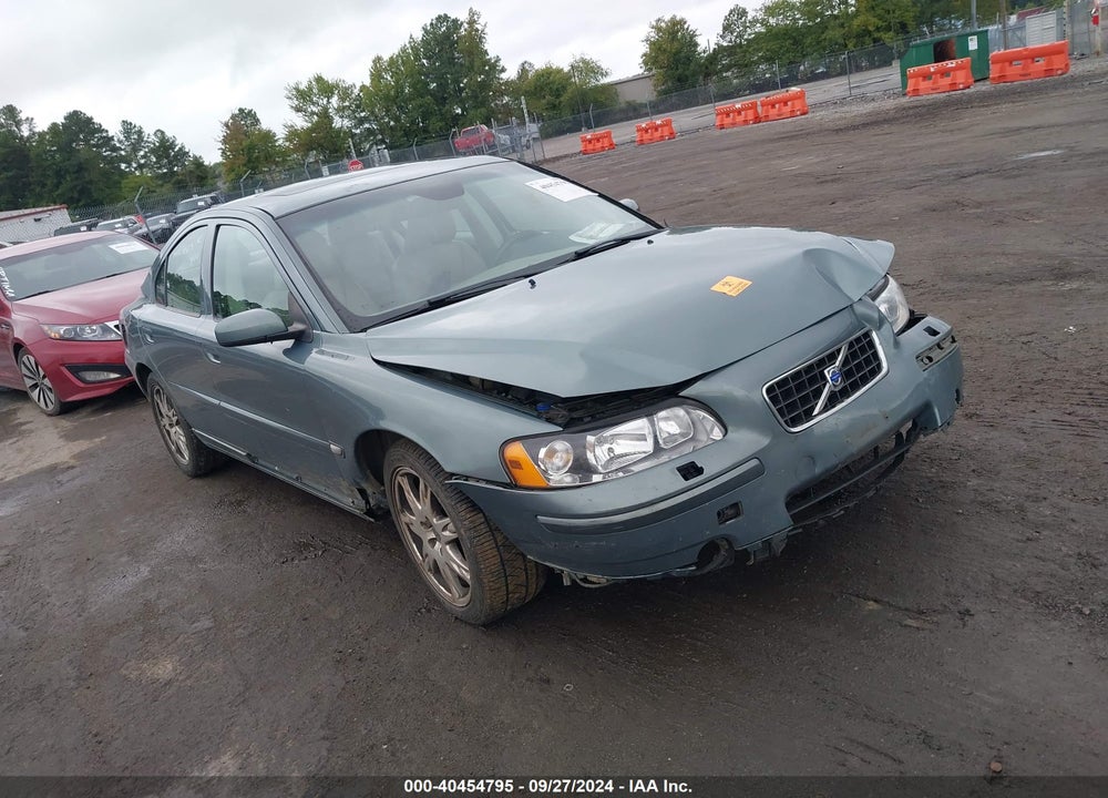 2005 VOLVO S60 2.5T AWD VIN: YV1RH592152464308