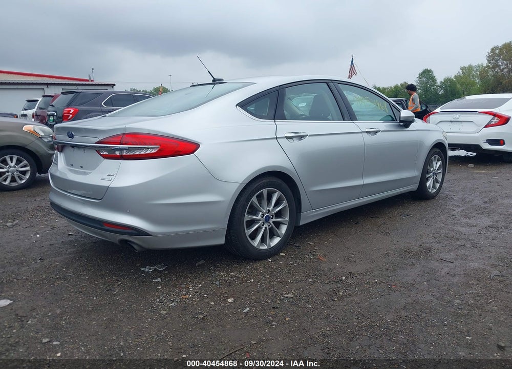 2017 FORD FUSION SE VIN: 3FA6P0HD5HR310997