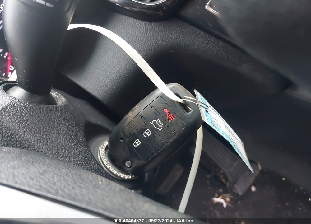 2020 KIA OPTIMA LX VIN: 5XXGT4L30LG384187