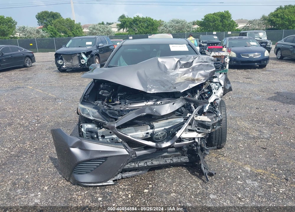 2019 TOYOTA CAMRY SE VIN: 4T1B11HK5KU175675