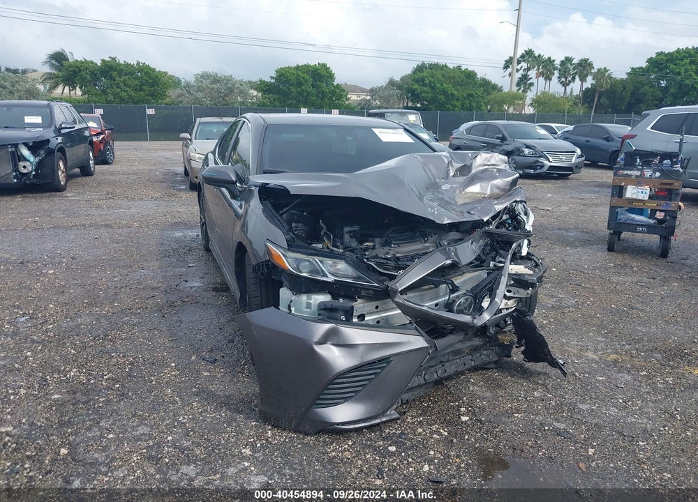 2019 TOYOTA CAMRY SE VIN: 4T1B11HK5KU175675
