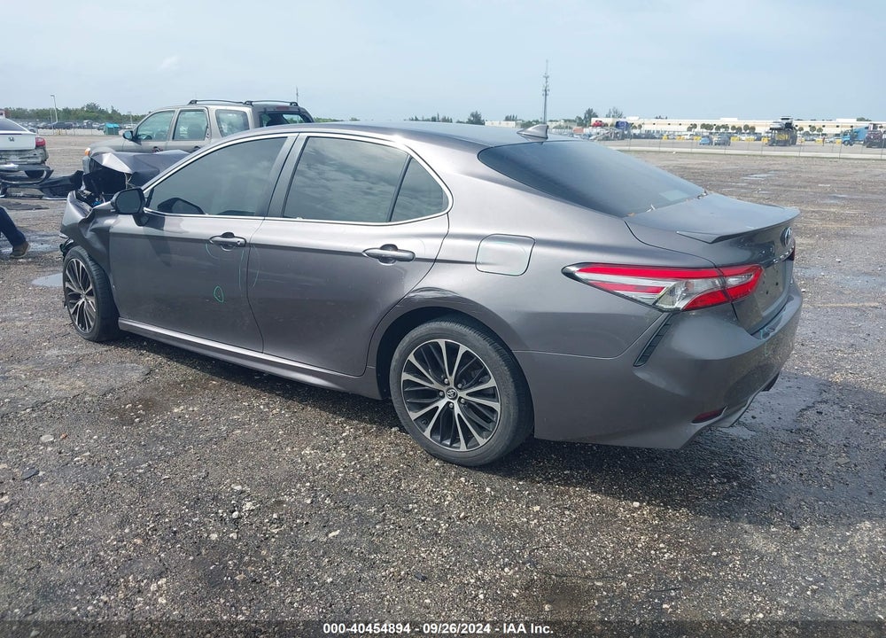 2019 TOYOTA CAMRY SE VIN: 4T1B11HK5KU175675