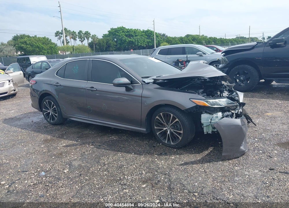 2019 TOYOTA CAMRY SE VIN: 4T1B11HK5KU175675