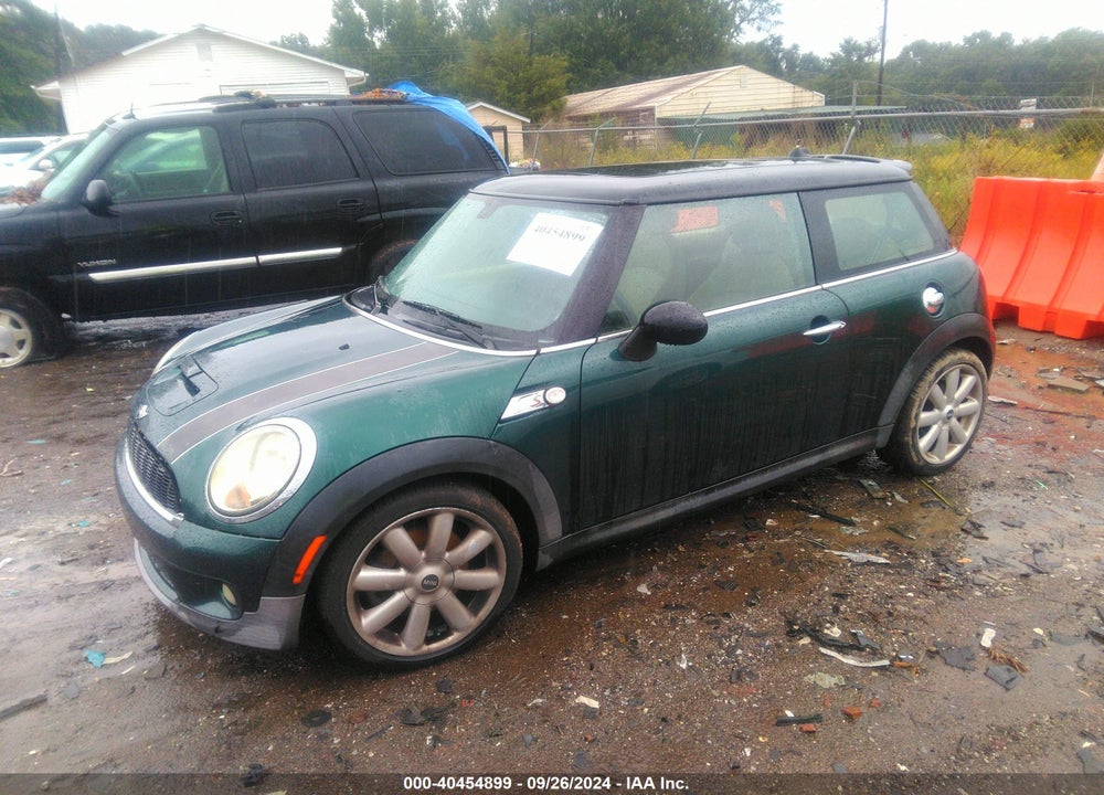 2008 MINI COOPER S VIN: WMWMF73548TV37008