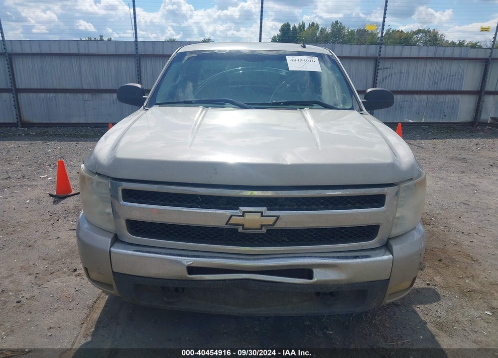 2009 CHEVROLET SILVERADO 1500 LT VIN: 1GCEK29029Z203530