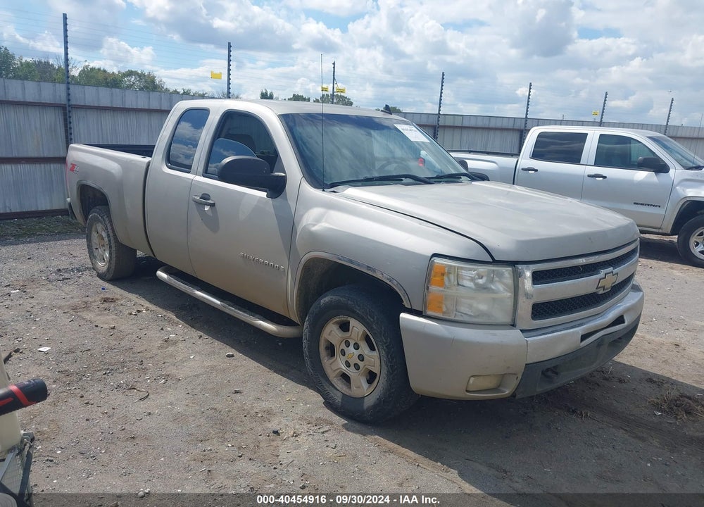 2009 CHEVROLET SILVERADO 1500 LT VIN: 1GCEK29029Z203530