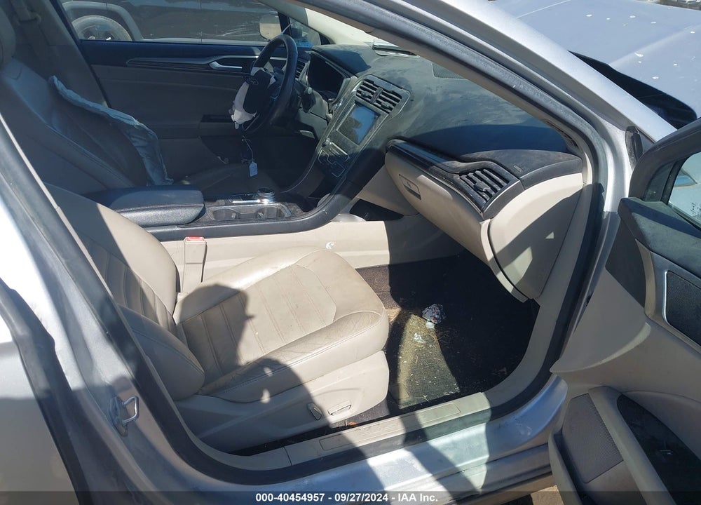2017 FORD FUSION SE VIN: 3FA6P0T96HR185754