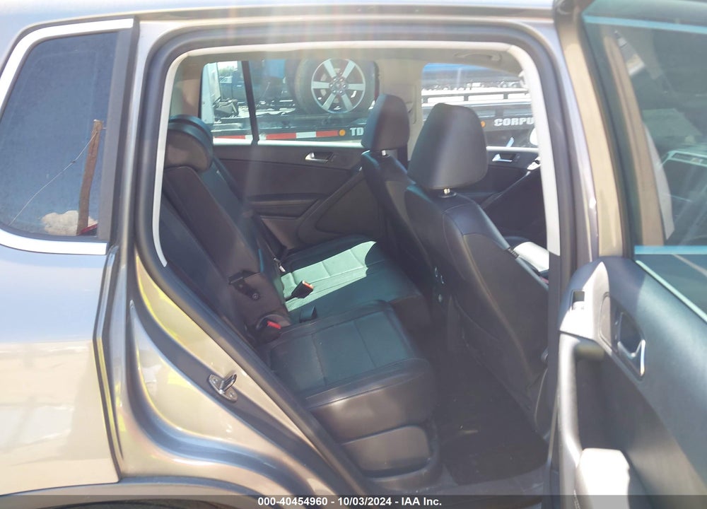 2010 VOLKSWAGEN TIGUAN WOLFSBURG EDITION VIN: WVGAV7AX0AW534961