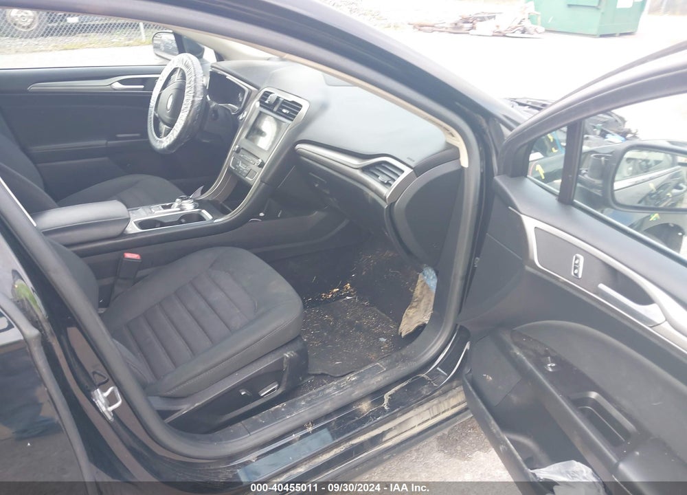2017 FORD FUSION SE VIN: 3FA6P0HD6HR290517