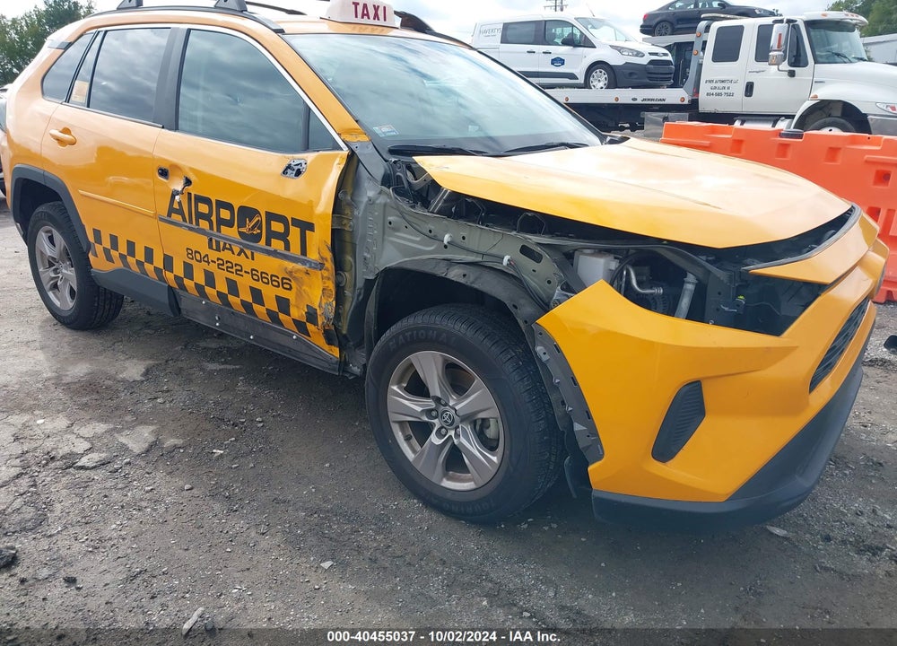 2022 TOYOTA RAV4 XLE VIN: 2T3P1RFV6NC307373