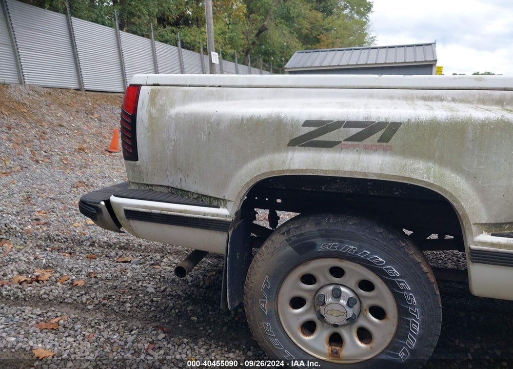 1995 CHEVROLET GMT-400 K1500 VIN: 1GCEK14K2SZ104649