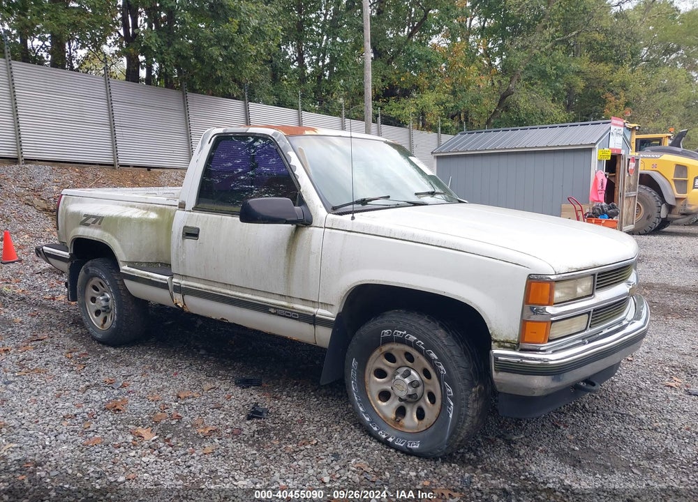 1995 CHEVROLET GMT-400 K1500 VIN: 1GCEK14K2SZ104649