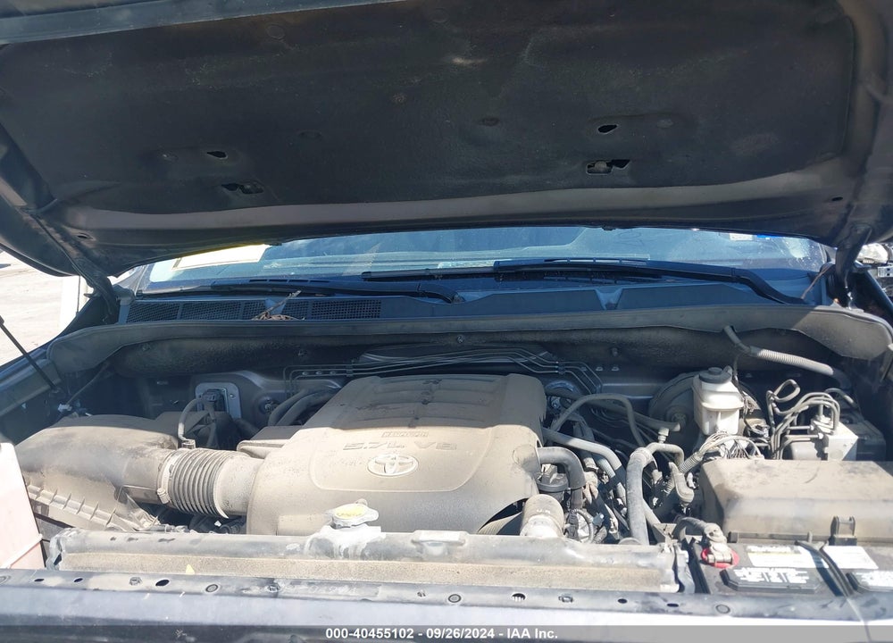 2017 TOYOTA TUNDRA SR5 5.7L V8 VIN: 5TFEW5F13HX227543