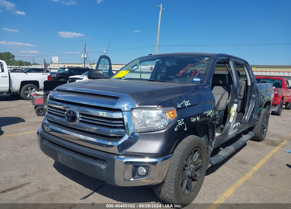 2017 TOYOTA TUNDRA SR5 5.7L V8 VIN: 5TFEW5F13HX227543