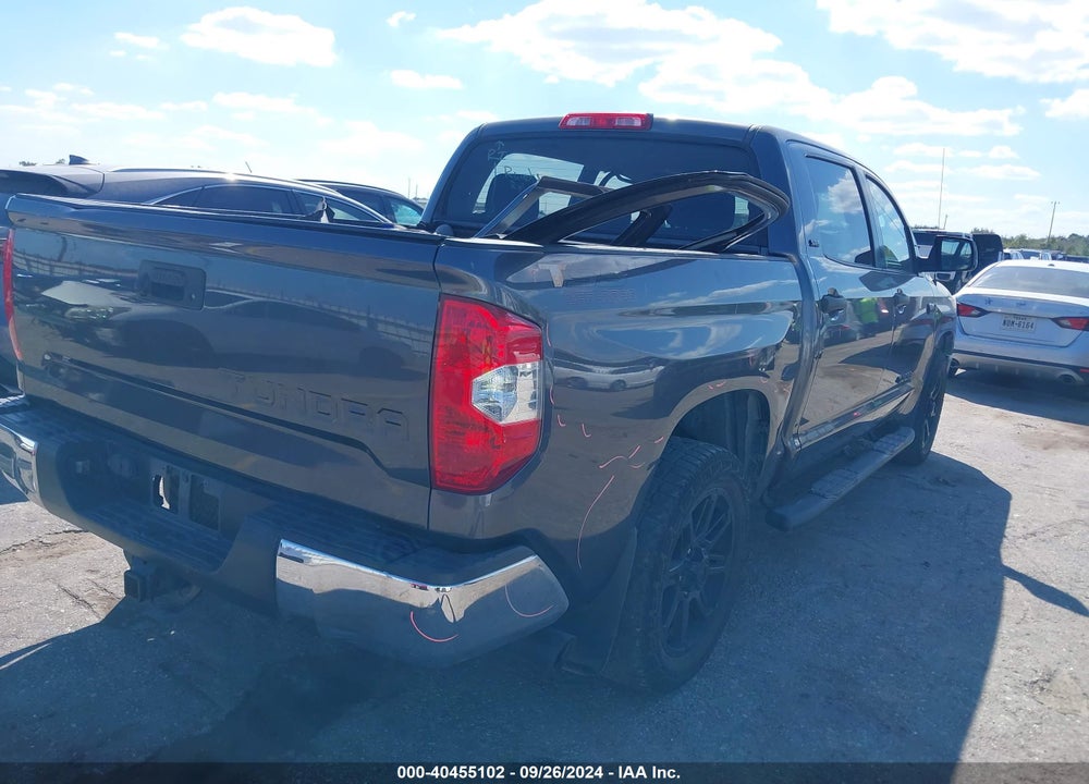 2017 TOYOTA TUNDRA SR5 5.7L V8 VIN: 5TFEW5F13HX227543