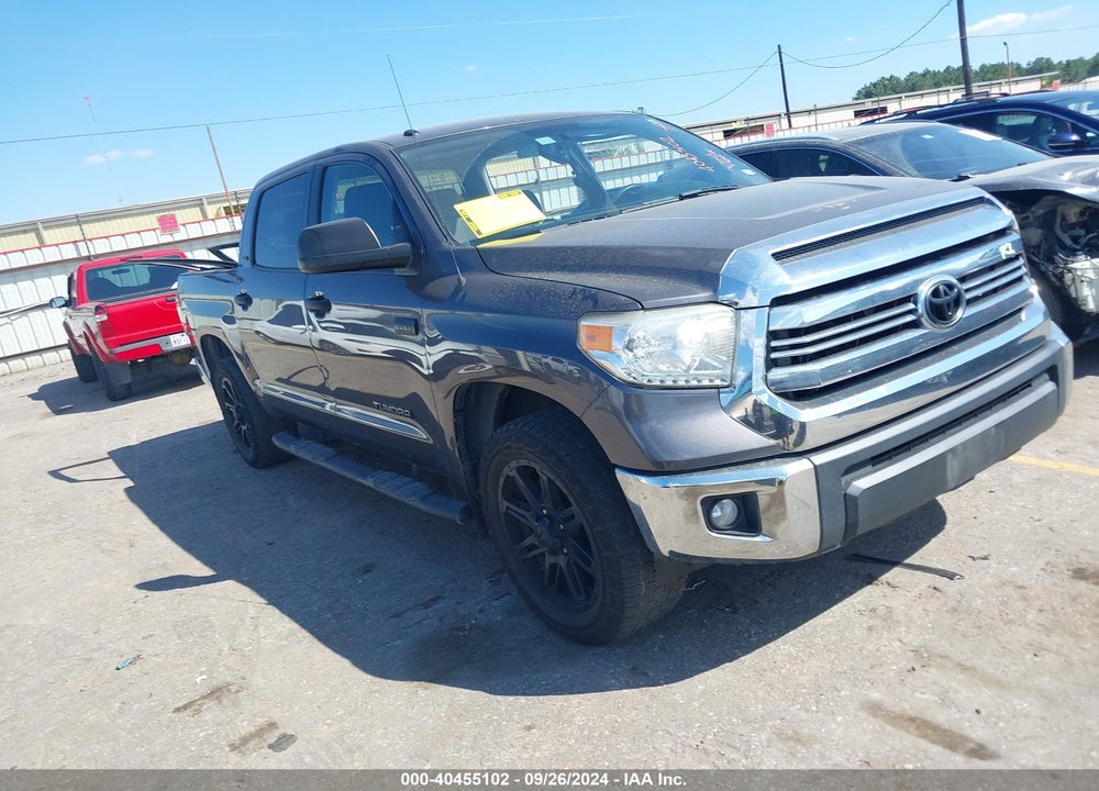 2017 TOYOTA TUNDRA SR5 5.7L V8 VIN: 5TFEW5F13HX227543