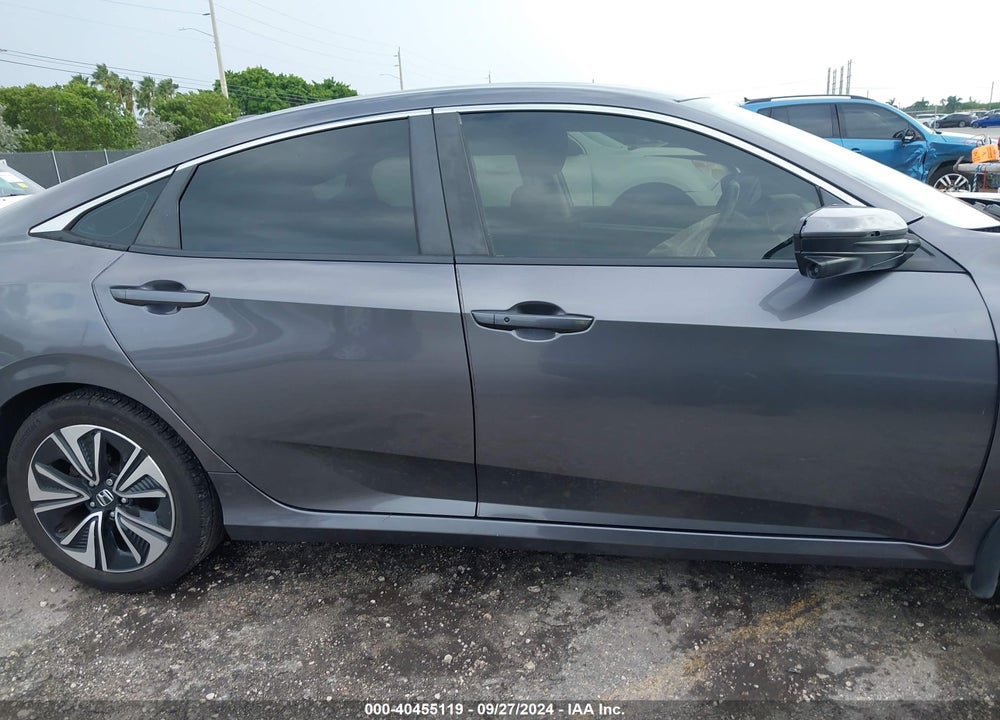 2018 HONDA CIVIC EX-T VIN: JHMFC1F30JX029305