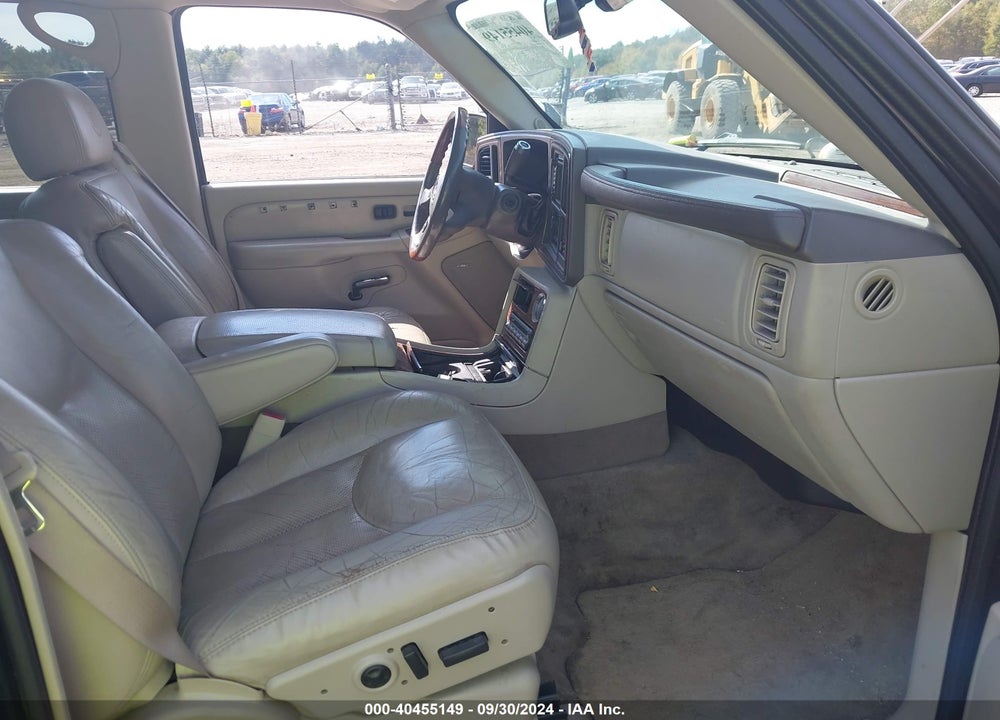2004 CADILLAC ESCALADE ESV STANDARD VIN: 3GYFK66N44G297554