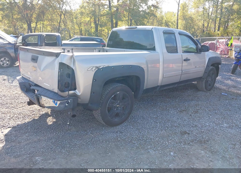 2008 CHEVROLET SILVERADO 1500 LT1 VIN: 2GCEK19JX81276655