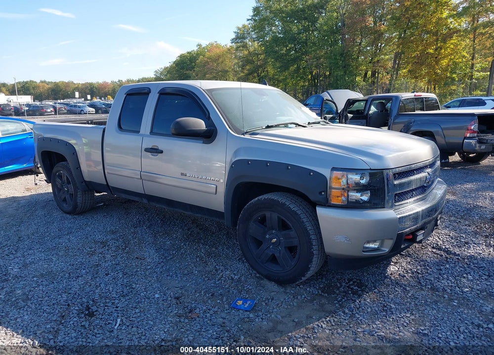 2008 CHEVROLET SILVERADO 1500 LT1 VIN: 2GCEK19JX81276655