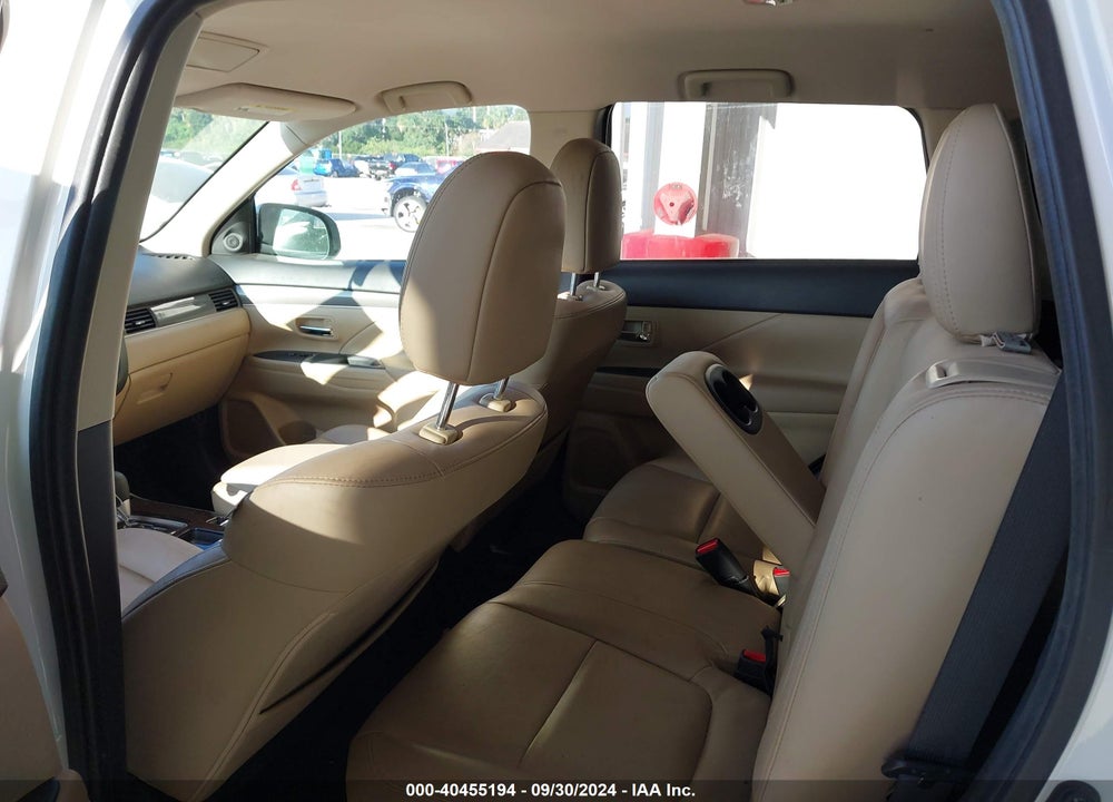 2019 MITSUBISHI OUTLANDER SEL VIN: JA4AD3A30KZ023354