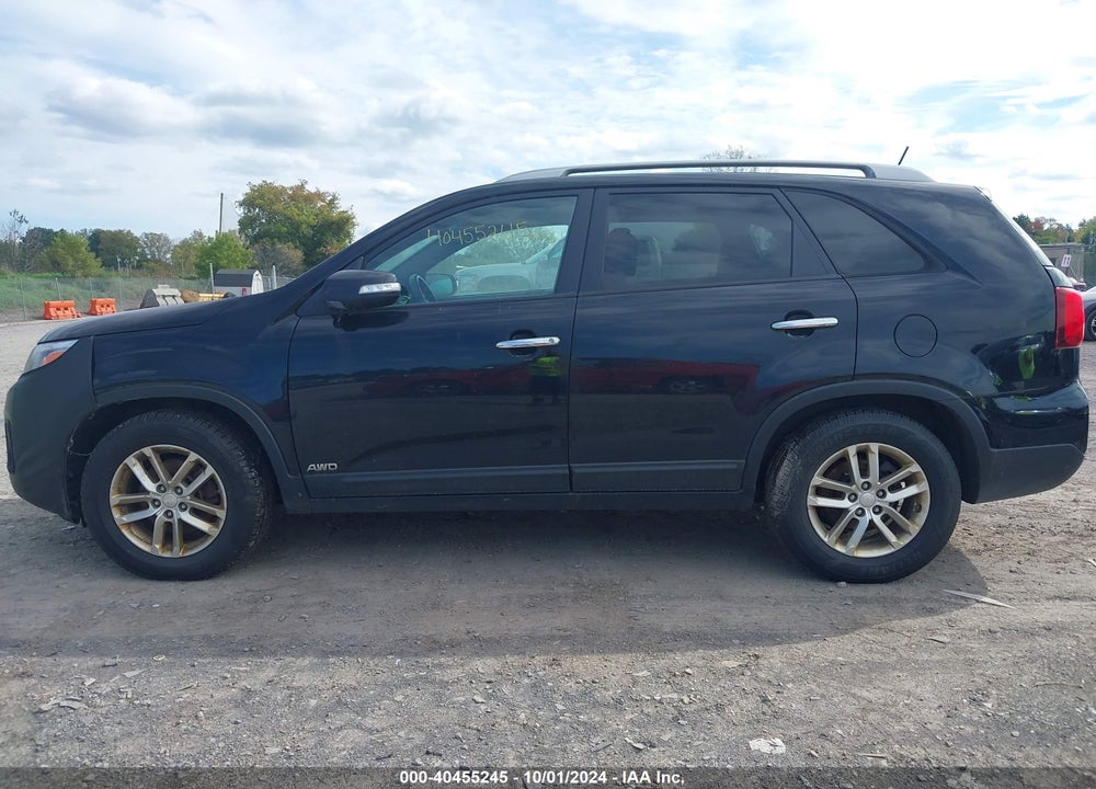 2015 KIA SORENTO LX V6 VIN: 5XYKTDA70FG630803