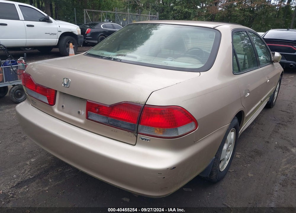 2001 HONDA ACCORD VIN: 1HGCG16511A081671