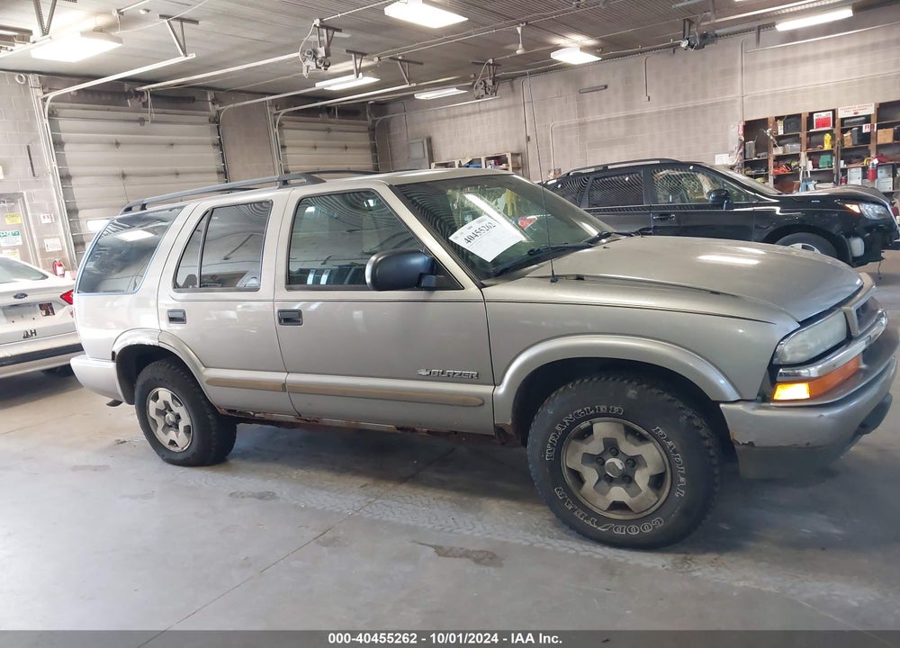 2004 CHEVROLET BLAZER LS VIN: 1GNDT13X14K113545