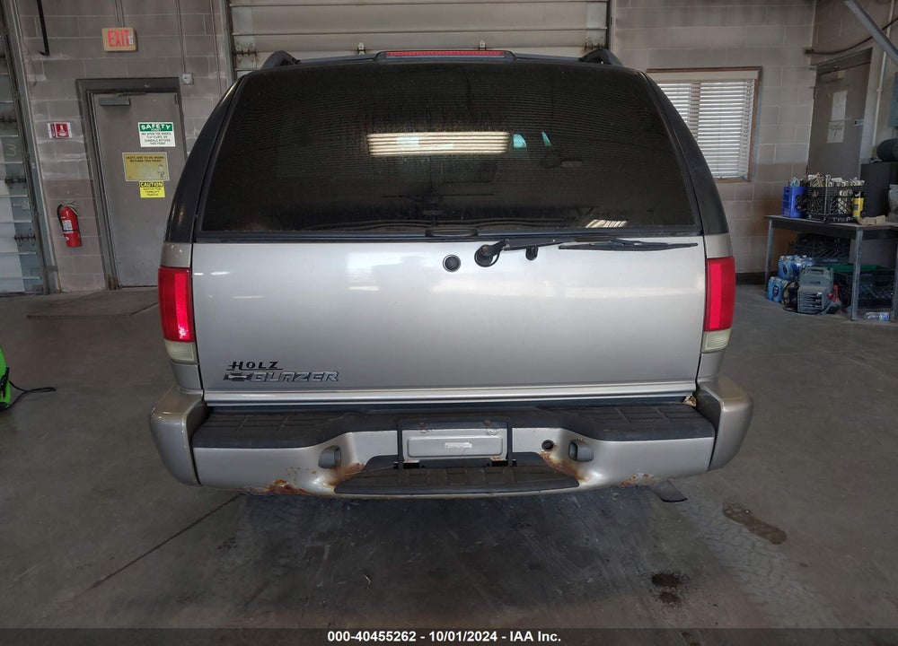 2004 CHEVROLET BLAZER LS VIN: 1GNDT13X14K113545