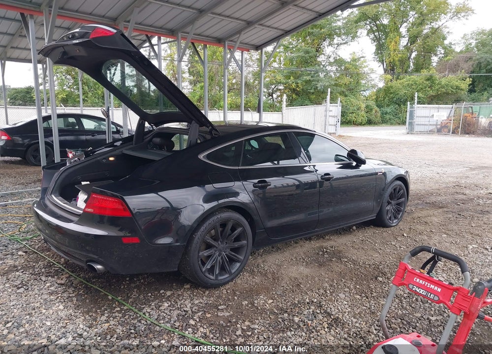 2012 AUDI A7 PREMIUM VIN: WAUYGAFC9CN092171