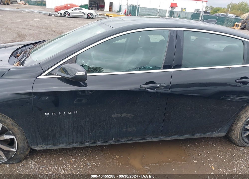 2018 CHEVROLET MALIBU LT VIN: 1G1ZD5ST7JF263139