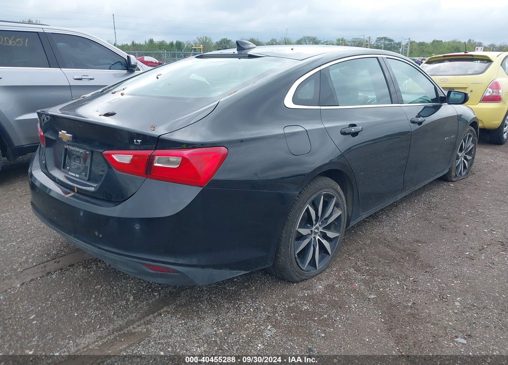 2018 CHEVROLET MALIBU LT VIN: 1G1ZD5ST7JF263139