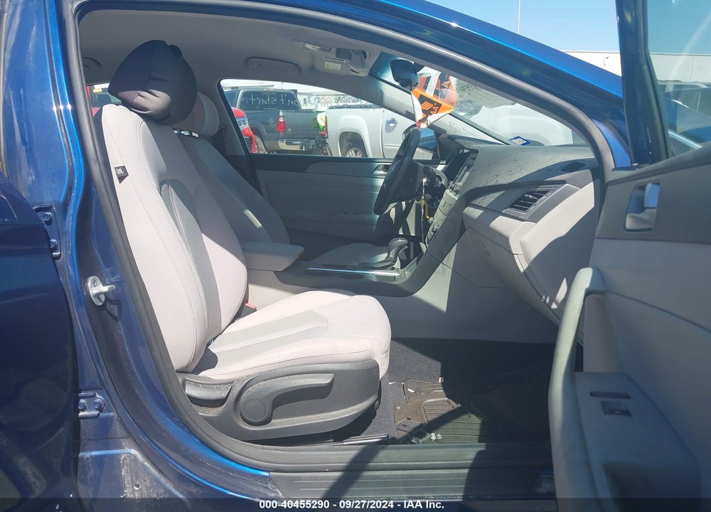 2015 HYUNDAI SONATA SE VIN: 5NPE24AF6FH157974