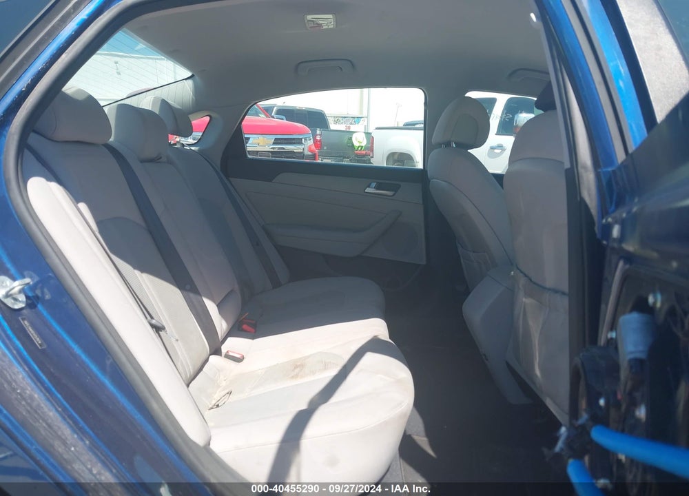 2015 HYUNDAI SONATA SE VIN: 5NPE24AF6FH157974