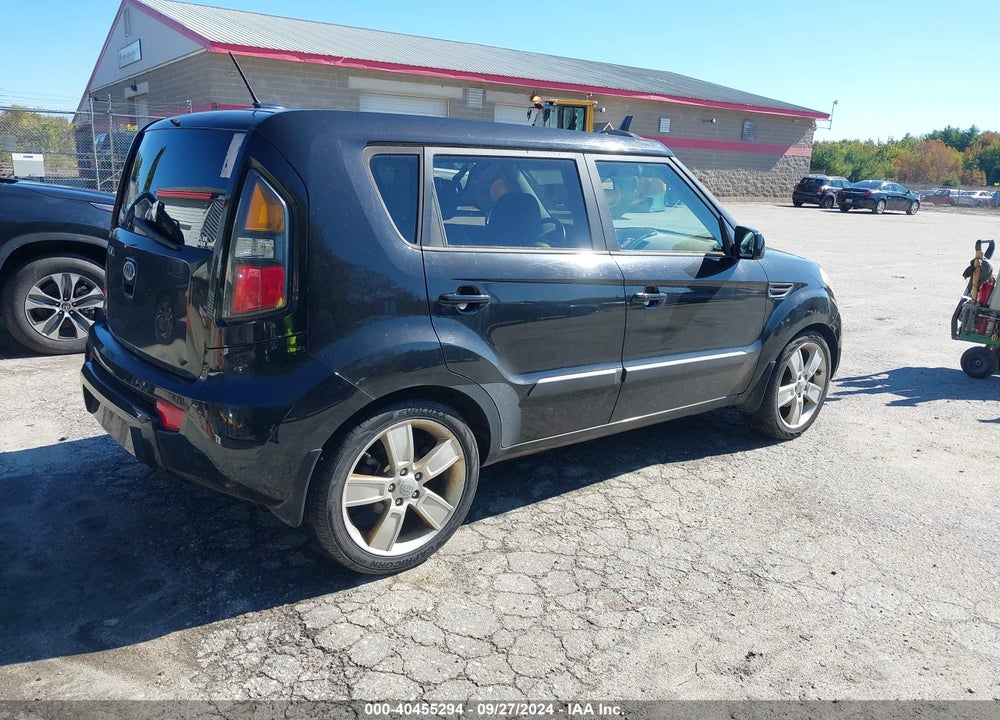 2011 KIA SOUL VIN: KNDJT2A25B7240145