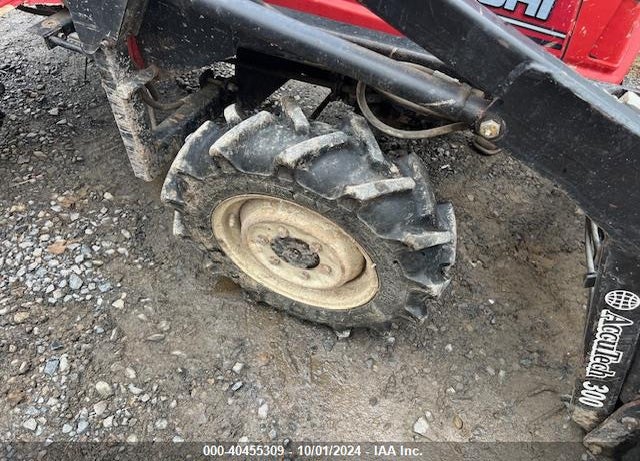 1995 UNDEFINED MITSUBISHI TRACTOR VIN: 50165