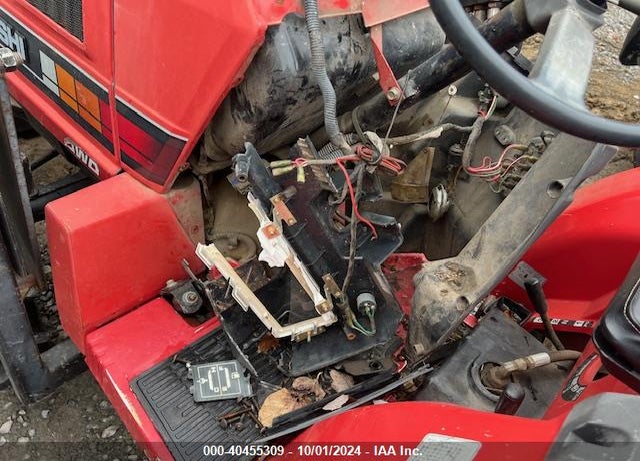 1995 UNDEFINED MITSUBISHI TRACTOR VIN: 50165